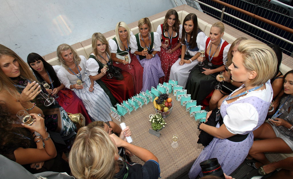 GIRLS